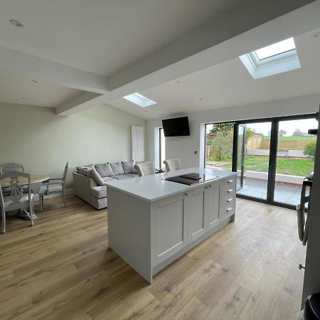 Newly Renovated 3 Bed Property - Countryside Views Dunstall Exterior photo