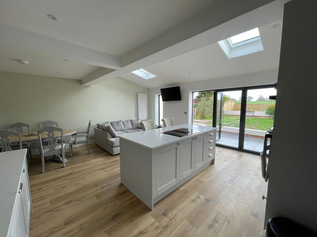 Newly Renovated 3 Bed Property - Countryside Views Dunstall Exterior photo